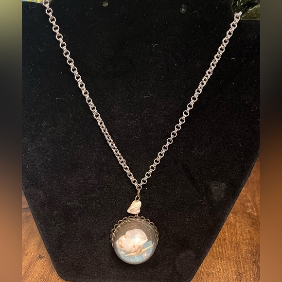 Shell & Sand Necklace - Picture 2 of 4